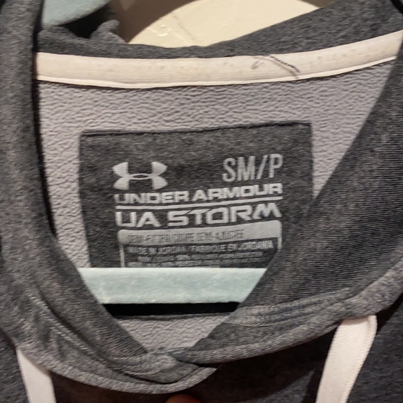 Small under armor sweatshirt - Picture 2 of 5